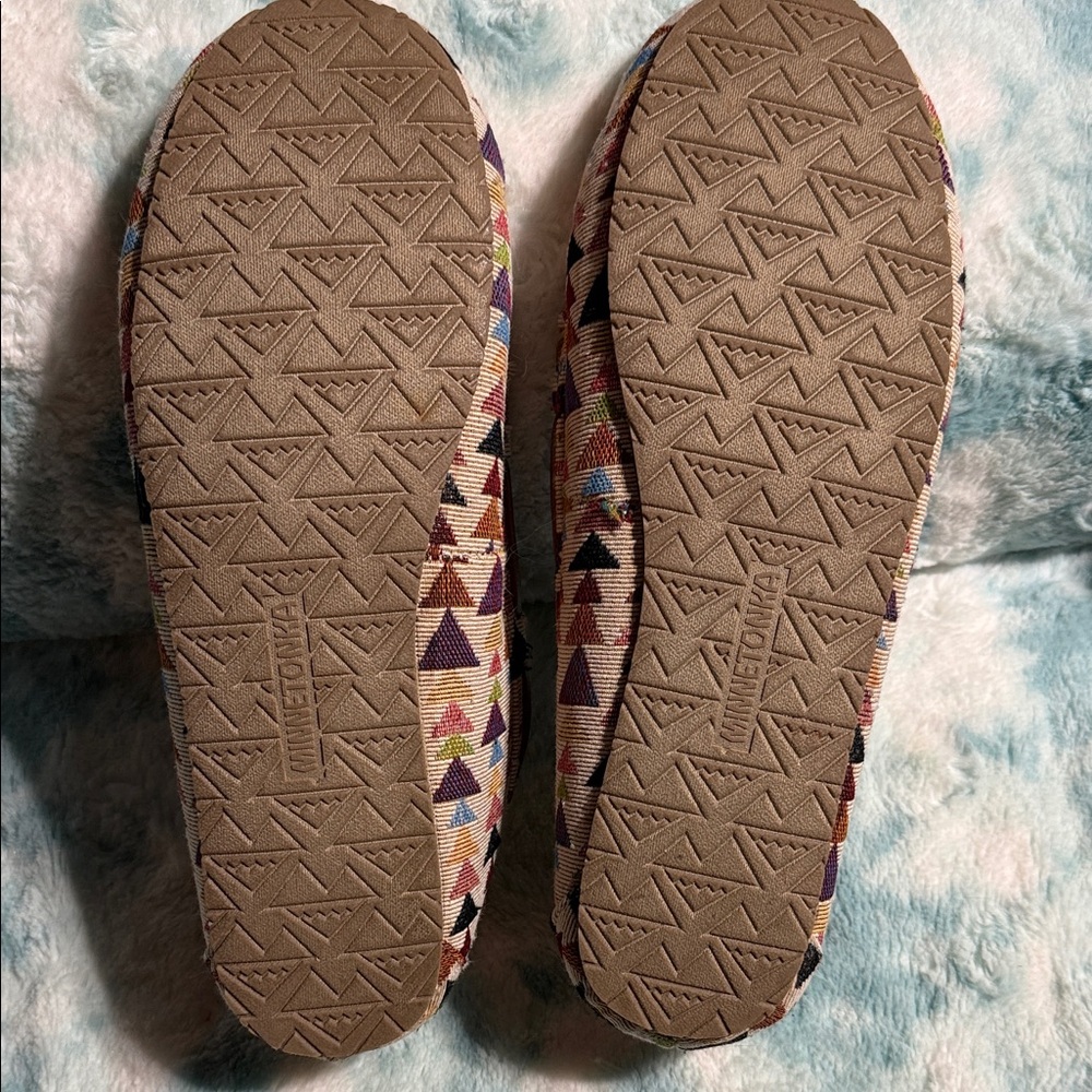Minnetonka Multi-Color Aztec Pattern Moccasins Wi… - image 2